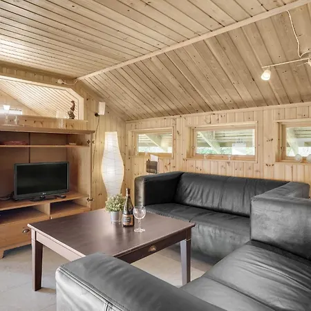 Holiday home Amazing In Kirke Hyllinge With Kitchen *